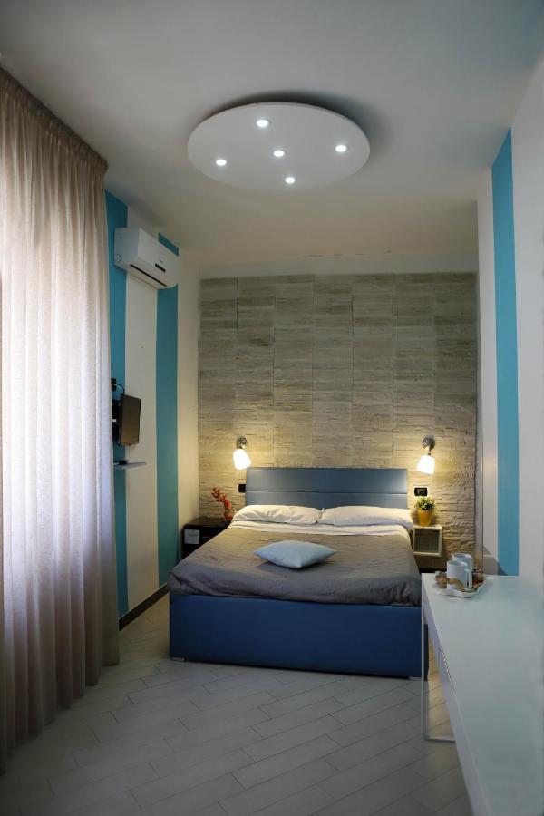 Guest House Le Tre Isole Sorrento Bagian luar foto