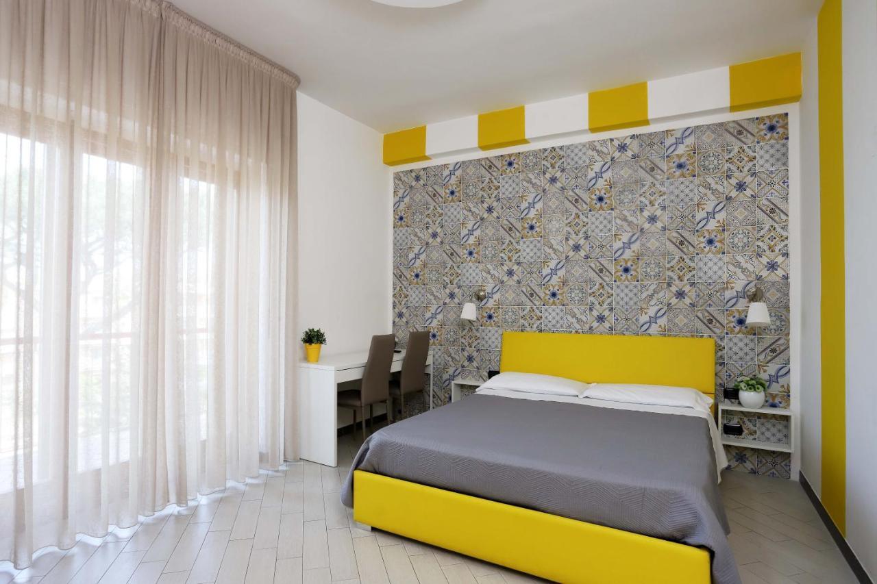 Guest House Le Tre Isole Sorrento Bagian luar foto