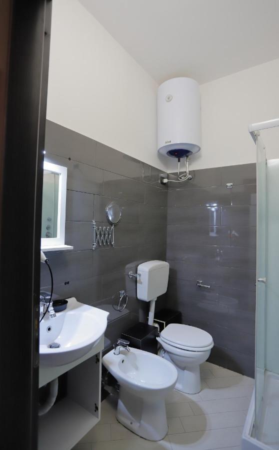 Guest House Le Tre Isole Sorrento Bagian luar foto